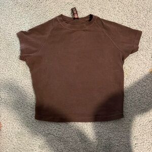 Skims Cocoa Vintage Raglan Cropped Tee